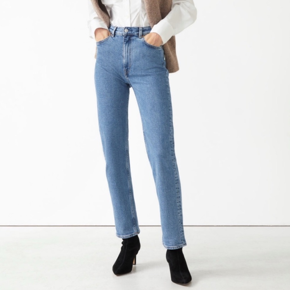 & Other Stories Favourite Cut Mid-Wash Jeans